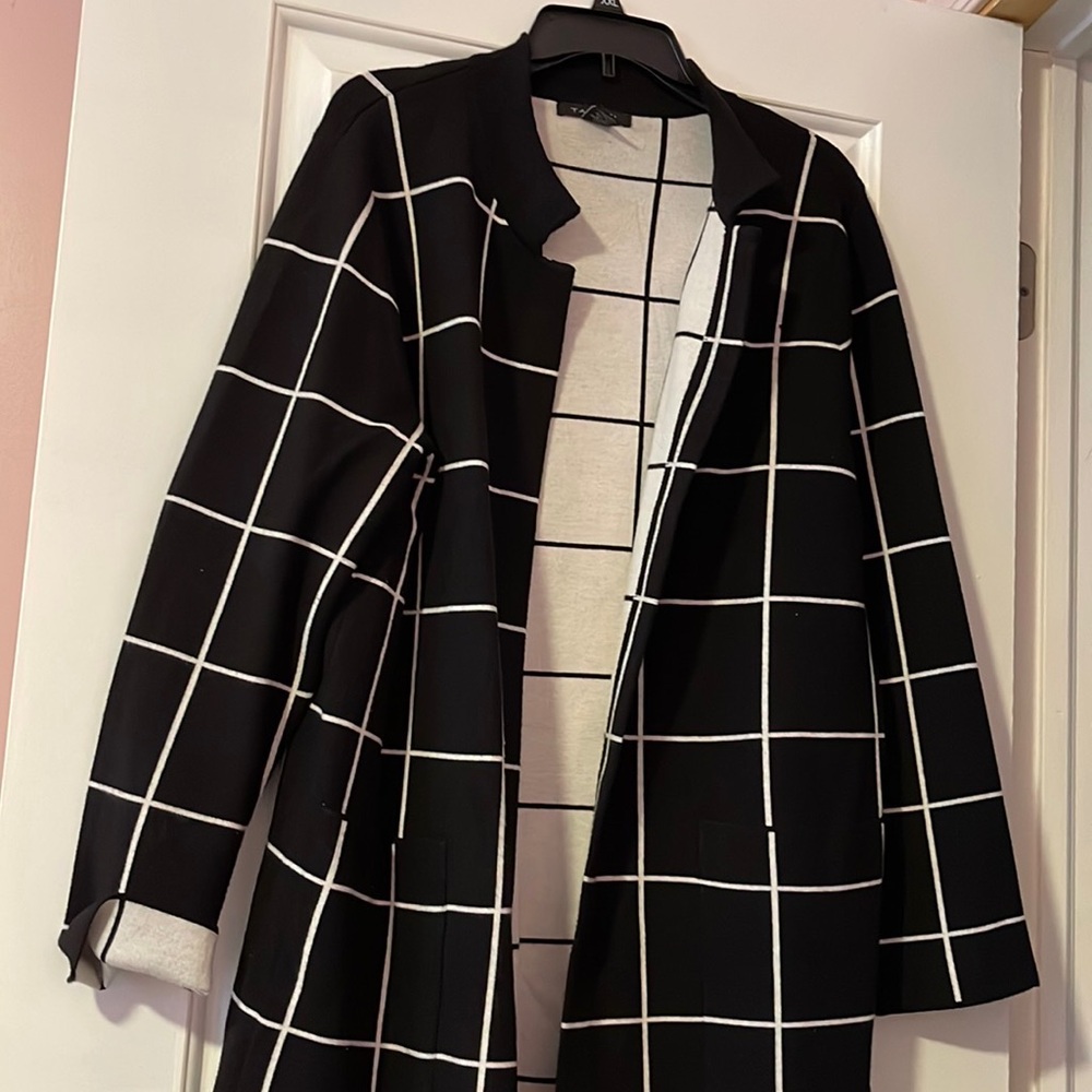 Black and off white long elegant sweater